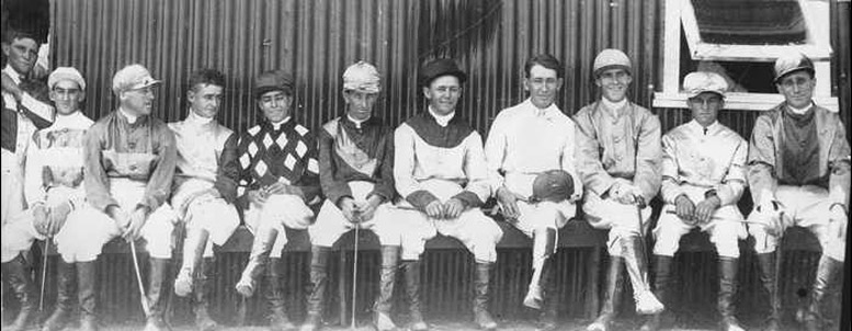 Jockeys-at-Morphettville,-1923